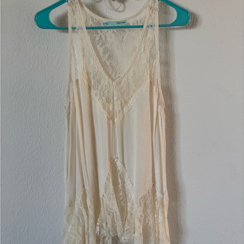 Elegant Cream Lace sleeveless top